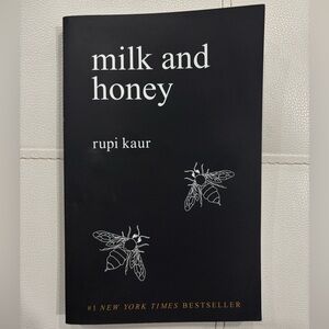 milk and honey by rupi kaur - Black Cover Poetry Book